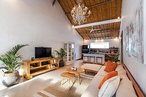 Bali Villa Near the Beach, 2030