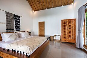 Bali Villa Near the Beach, 2030