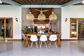 Bali Villa Near the Beach, 2030