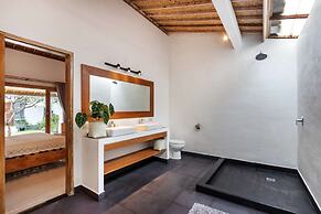 Bali Villa Near the Beach, 2030