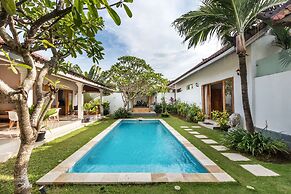 Bali Villa Near the Beach, 2030
