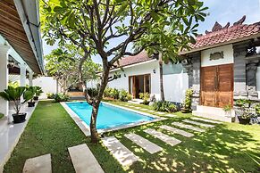 Bali Villa Near the Beach, 2030