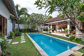 Bali Villa Near the Beach, 2030