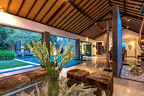 Bali Villa Near the Beach, 2080