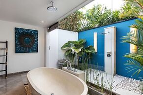 Bali Villa Near the Beach, 2080