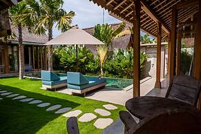 Bali Villa Near the Beach, 2023
