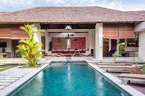 Luxury Villa in Bali near Beach, Bali Villa 2035