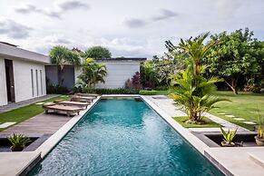Luxury Villa in Bali near Beach, Bali Villa 2035