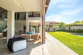 Beautiful Villa With Private Pool, Bali Villa 2059