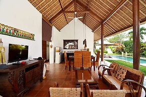 Luxury Villa in Bali near Beach, Bali Villa 2031
