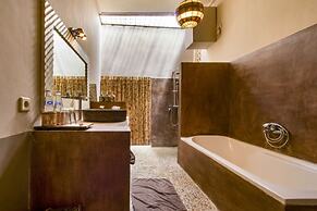 Luxury Villa in Bali near Beach, Bali Villa 2038