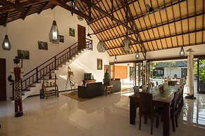 Luxury Villa in Bali near Beach, Bali Villa 2036