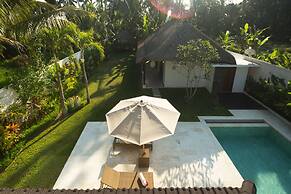 Luxury Villa in Bali near Beach, Bali Villa 2036