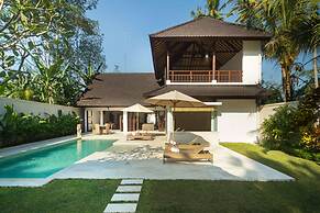 Luxury Villa in Bali near Beach, Bali Villa 2036