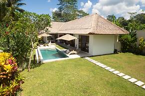 Luxury Villa in Bali near Beach, Bali Villa 2036
