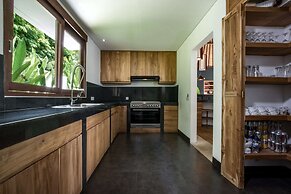 Luxury 12 Bedroom Villa With Private Pool, Bali Villa 2081