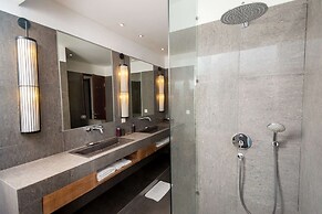 Luxury 12 Bedroom Villa With Private Pool, Bali Villa 2081