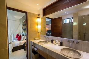 Luxury 12 Bedroom Villa With Private Pool, Bali Villa 2081