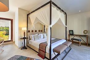 Luxury 5 Bedroom Villa With Private Pool, Bali Villa 2055