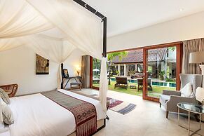 Luxury 5 Bedroom Villa With Private Pool, Bali Villa 2055