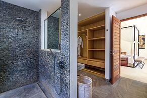 Luxury 5 Bedroom Villa With Private Pool, Bali Villa 2055