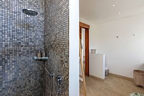 Luxury 5 Bedroom Villa With Private Pool, Bali Villa 2055