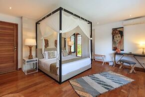Luxury 5 Bedroom Villa With Private Pool, Bali Villa 2055