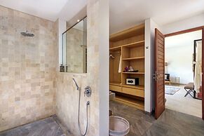 Luxury 5 Bedroom Villa With Private Pool, Bali Villa 2055