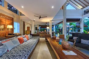Luxury 5 Bedroom Villa With Private Pool, Bali Villa 2055