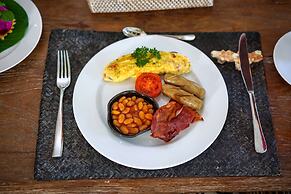 Luxury 5 Bedroom Villa With Private Pool, Bali Villa 2055