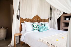 Luxury 12 Bedroom Villa With Private Pool, Bali Villa 2027