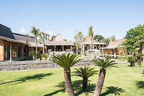 Luxury 12 Bedroom Villa With Private Pool, Bali Villa 2027