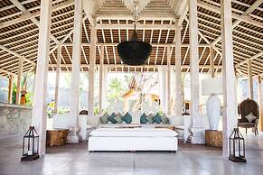 Luxury 12 Bedroom Villa With Private Pool, Bali Villa 2027