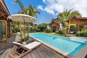Luxury 4 Bedroom Villa With Private Pool, Bali Villa 2067