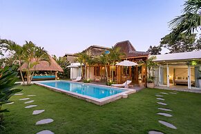 Luxury 4 Bedroom Villa With Private Pool, Bali Villa 2067