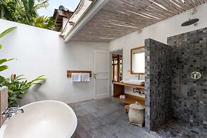 Luxury 4 Bedroom Villa With Private Pool, Bali Villa 2067