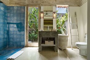 Luxury 4 Bedroom Villa With Private Pool, Bali Villa 2007