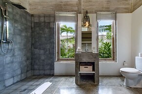 Luxury 4 Bedroom Villa With Private Pool, Bali Villa 2007