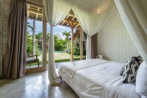 Luxury 4 Bedroom Villa With Private Pool, Bali Villa 2007
