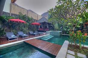 Luxury Villa in Bali near Beach, Bali Villa 2024