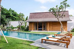 Luxury 5 Bedroom Villa With Private Pool, Bali Villa 2022