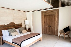 Luxury 5 Bedroom Villa With Private Pool, Bali Villa 2022