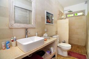 Bali Villa Near the Beach, 2070