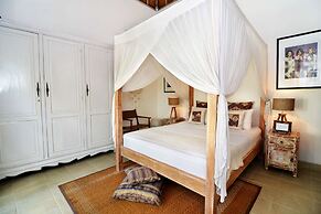 Bali Villa Near the Beach, 2070