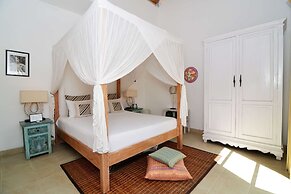 Bali Villa Near the Beach, 2070