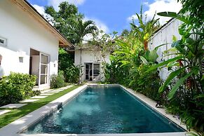 Bali Villa Near the Beach, 2070