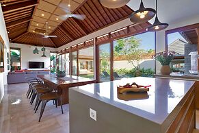 Imagine Your Family Renting a Luxury Holiday Villa Close to Seminyaks 