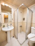 Yaman Life Hotel