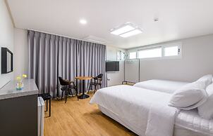 Swimeong Nolmeong Guesthouse&Pension