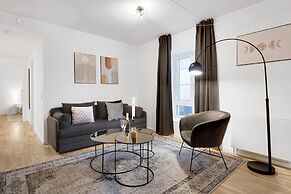 Modern Three-bedroom Apartment Next to Royal Arena and Copenhagen Airp